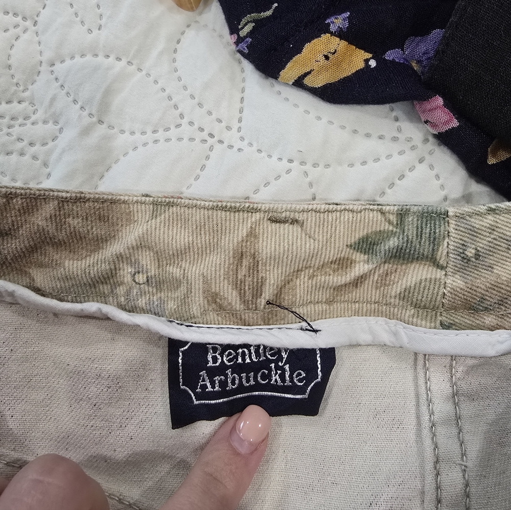 Vintage Floral Jeans - Picture 5 of 5